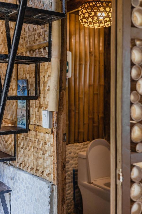 Amami Beachfront Villa With Private Beach Puerto Galera Εξωτερικό φωτογραφία