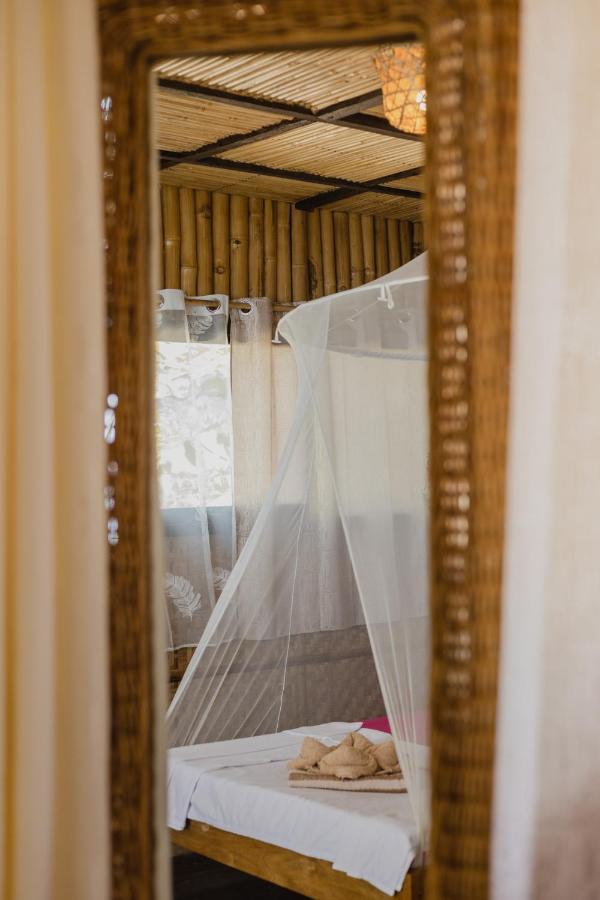 Amami Beachfront Villa With Private Beach Puerto Galera Εξωτερικό φωτογραφία