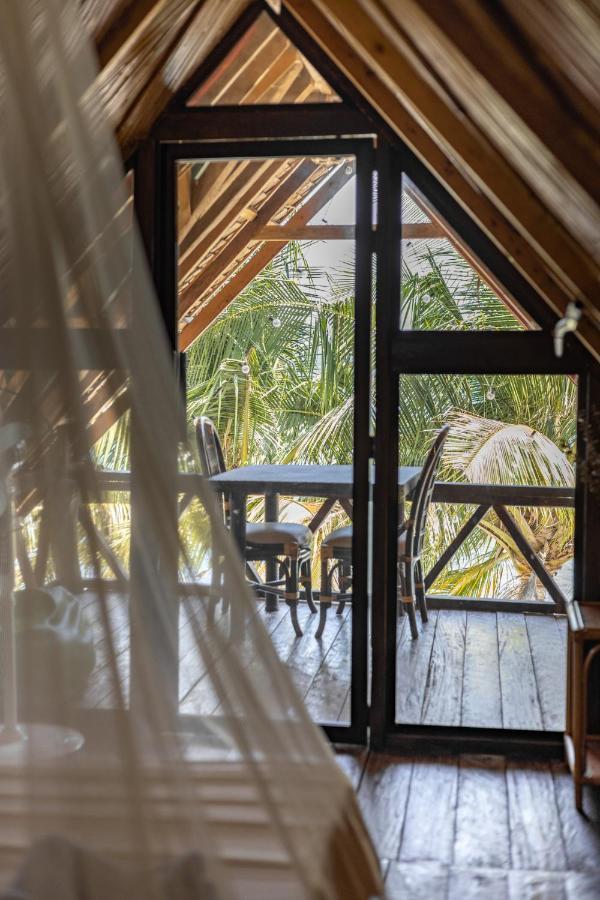 Amami Beachfront Villa With Private Beach Puerto Galera Εξωτερικό φωτογραφία